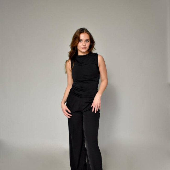 WhatsApp Image 2025-10-07 at 18.51.36